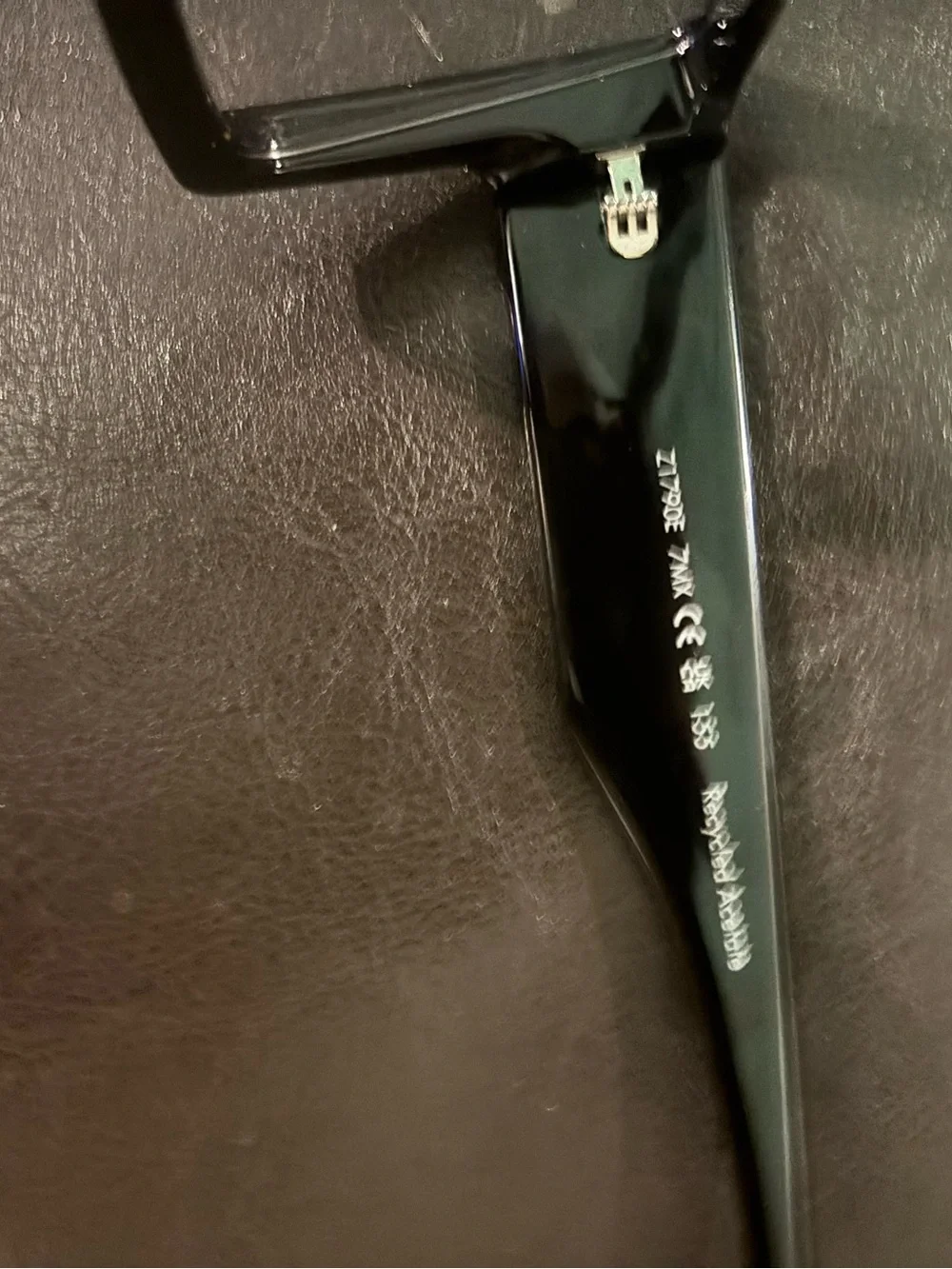 Louis Vuitton Cyclone Sunglasses – Z1790E - Picture 10 of 12